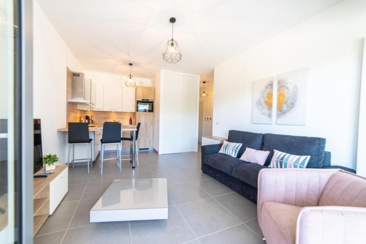 אנסי Apartment Close To The Old Town And The Lake מראה חיצוני תמונה